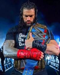 Roman Reigns 