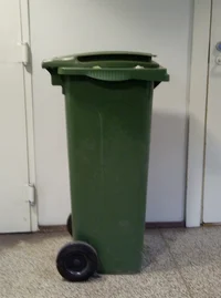 Trash can