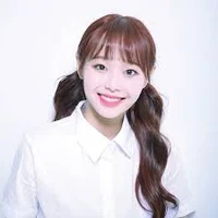 Kim Ji-woo - Chuu