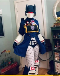 Femboy Soundwave 