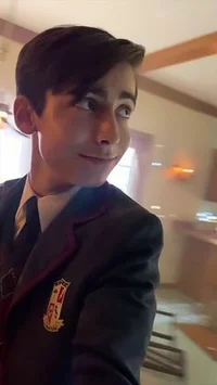 Aidan Gallagher 