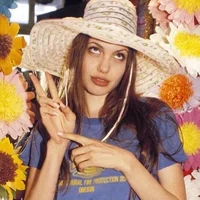 Angelina Jolie - 90s