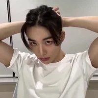 Hwang Hyunjin