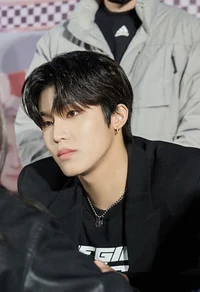 Jeongwoo 