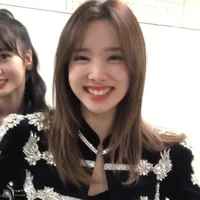 Im Nayeon