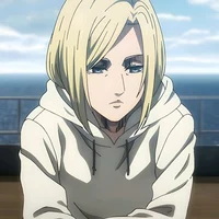 Annie Leonhart 