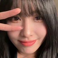 Hirai Momo