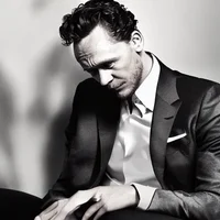 Tom W Hiddleston 