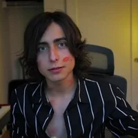 Aidan Gallagher 