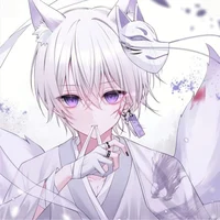 White kitsune
