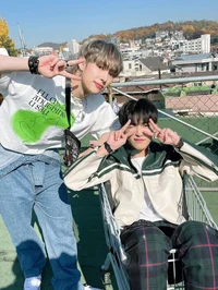 Hongi ateez ship