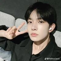 Lee heeseung 