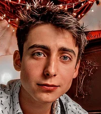Aidan Gallagher