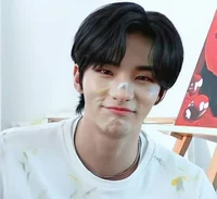 hwang hyunjin