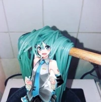 hatsune miku meme