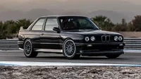 BMW E30