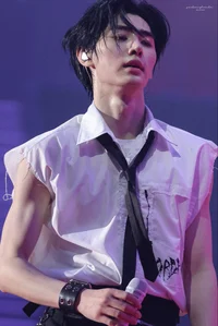 sunghoon - RedflagBF