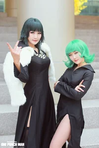 Cosplayer Duo 2