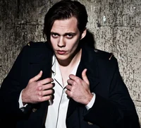 Bill Skarsgard 