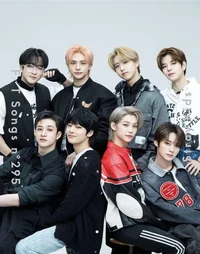 Stray Kids