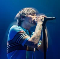 Louis Tomlinson 