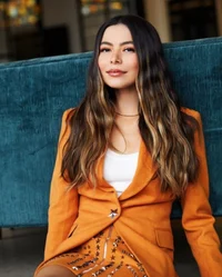 Miranda Cosgrove 