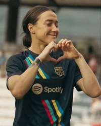 Lucy bronze