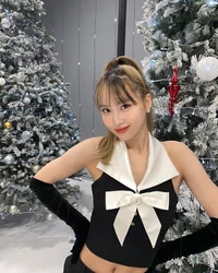 HIRAI MOMO 