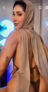 Big Booty Hijabi