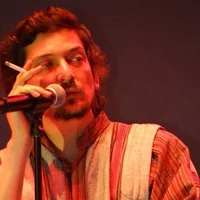 Leon larregui