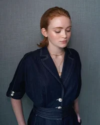 Sadie Sink-sister
