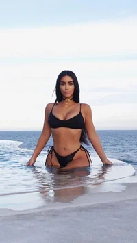 Kim kardashian 