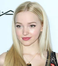 Dove Cameron 