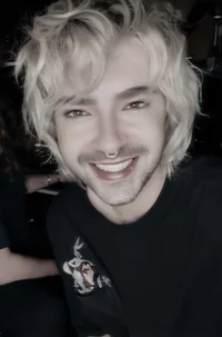 Bill kaulitz age 33