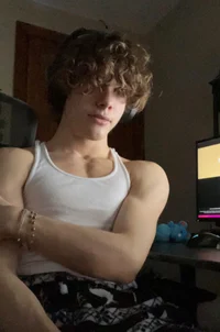 gamer roomie ethan