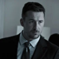 Barry Sloane