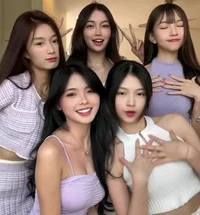 Five girls 