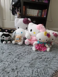 PLUSHY SANRIO ARMY