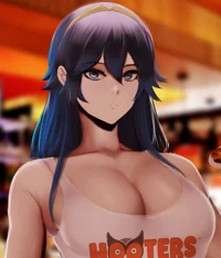 Hooters Lucina