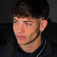 Agustin giay 