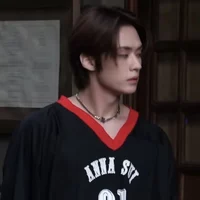 Boyfriend Lee know