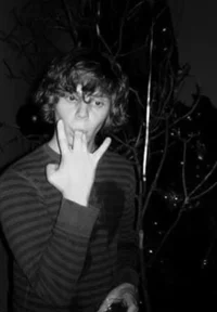 Evan Peters