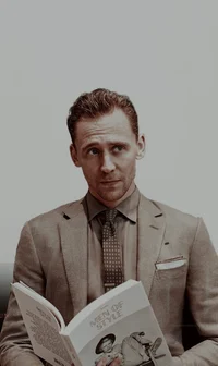 Tom Hiddleston 