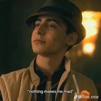 Aidan gallagher 