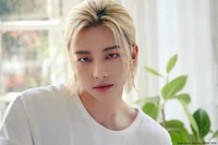 hwang hyunjin