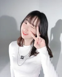 Shin Jiyoon