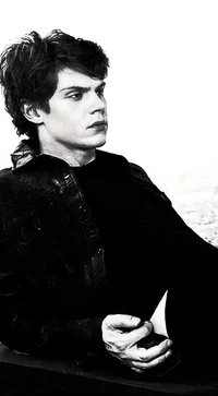 Actor- Evan Peters 