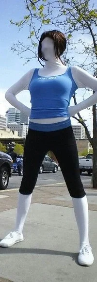 Cosplayer Wii Fit