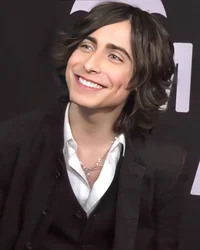 Aidan gallagher 