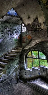 Abandon building